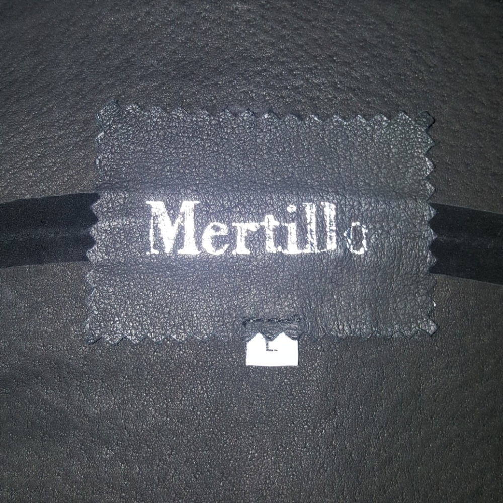 Mertillo Jacket/Top - Picture 7 of 8